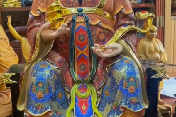 家里财神怎样摆放更能招财