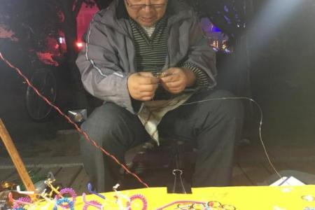 鸟拉屎在身上算命