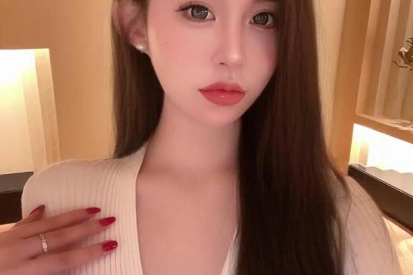 哄起来最乖的三个星座女，爱听话，不顽皮