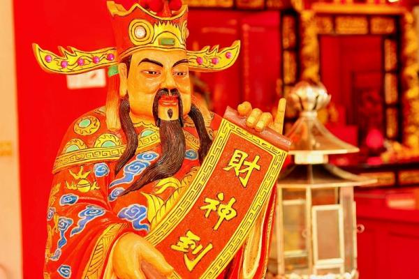 催偏财运最灵的方法摆放财神像