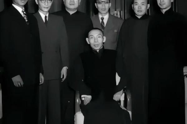 杜月笙八字