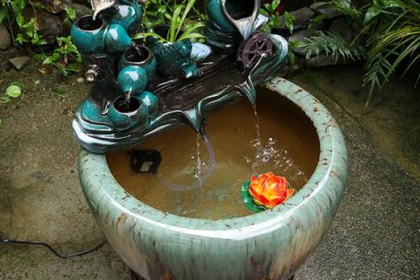 楼房客厅风水里能不能陶瓷大缸