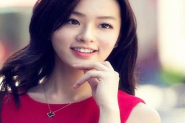 八字中辛金女长相特点 辛金女在八字中的长相特点是什么