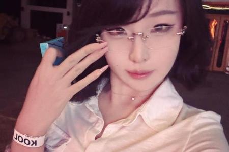 八字中辛金女长相特点 辛金女在八字中的长相特点是什么