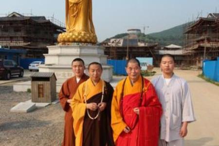 哪里的寺庙有真人算命师傅