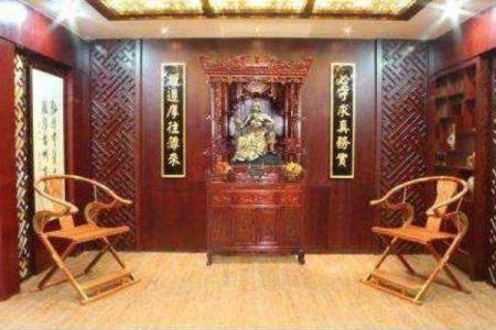 居家之神位后面是餐厅风水好吗